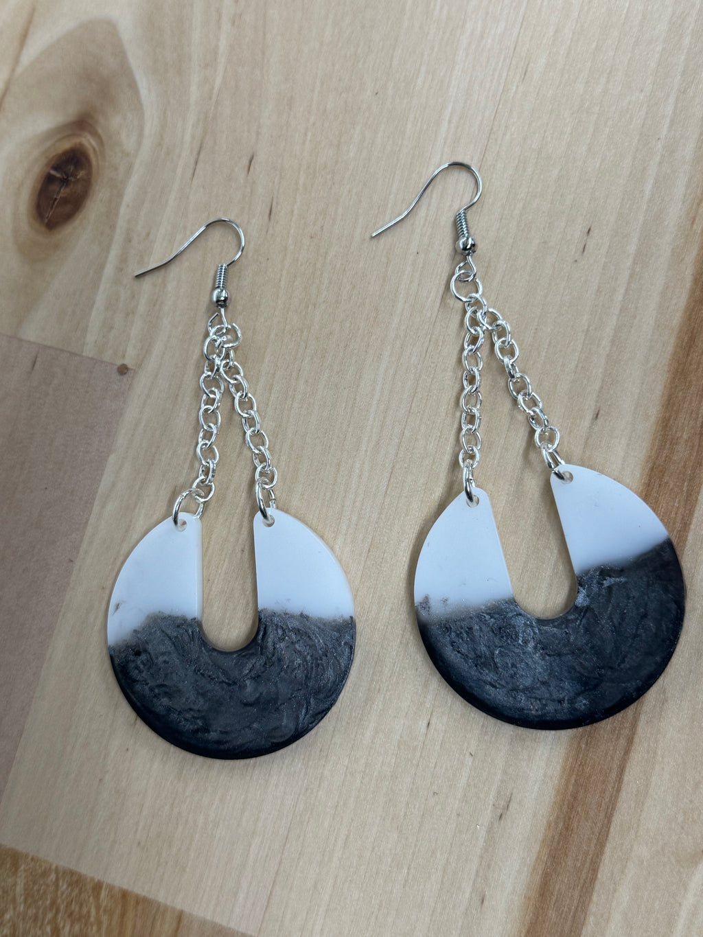 Celeste Earrings-Blk/Wht