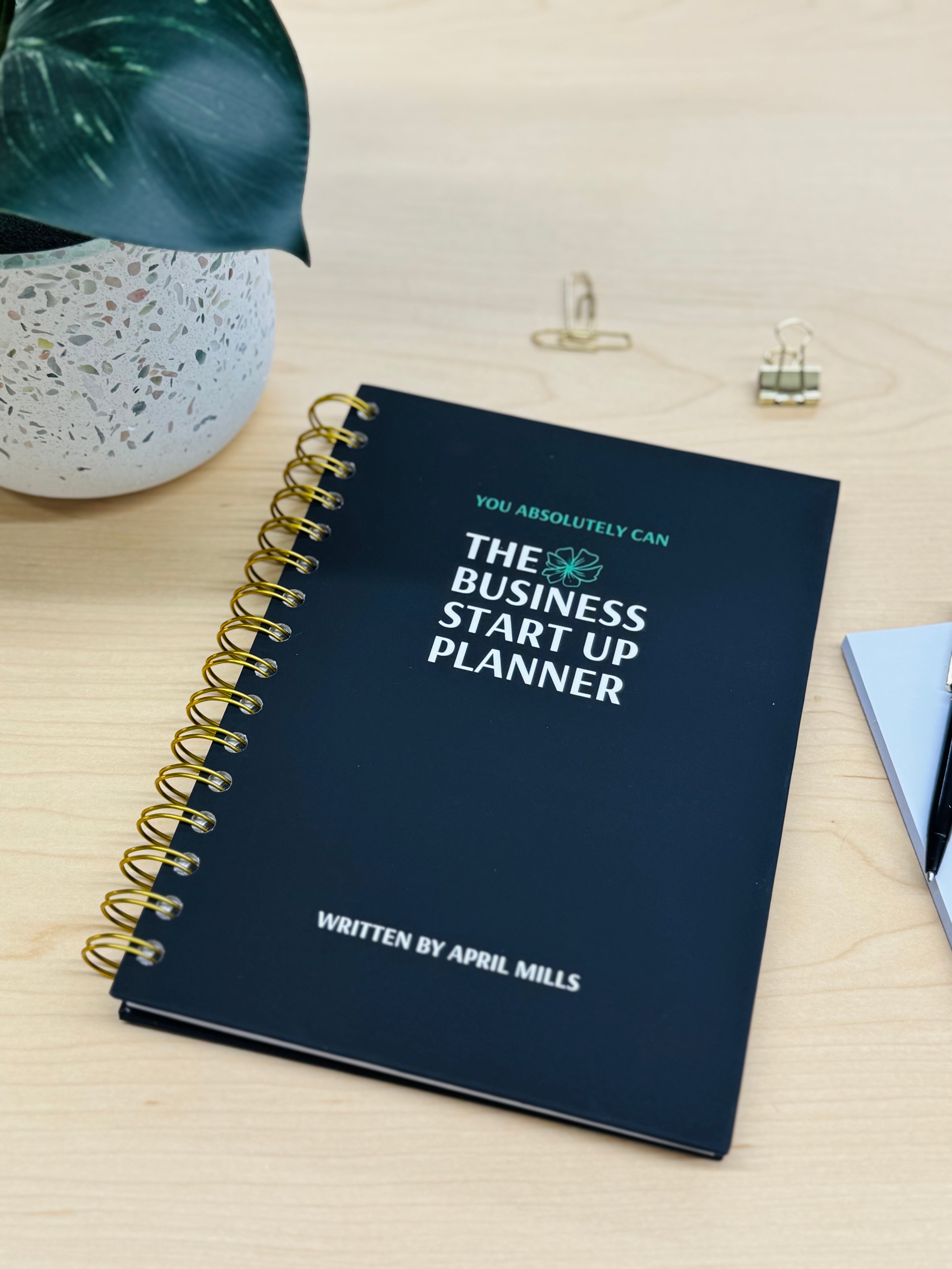 BUSINESS START UP PLANNER-BOOK